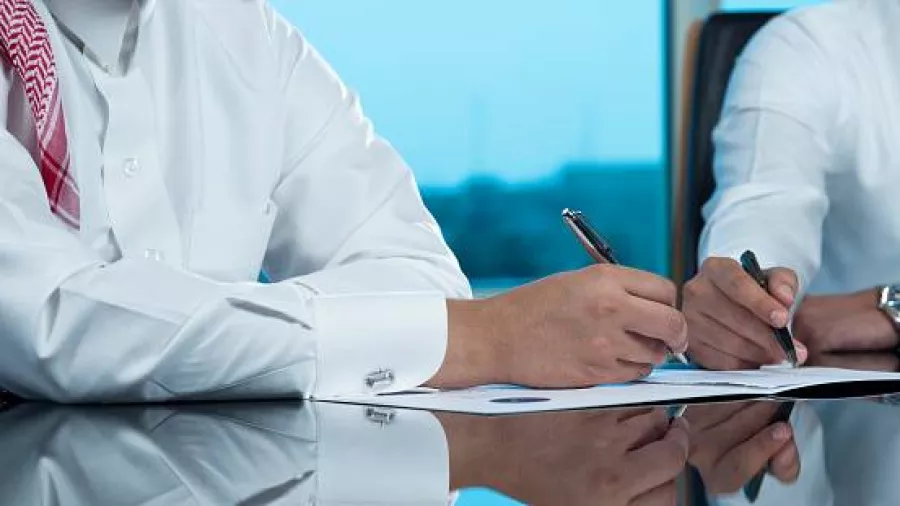 وظائف في السعودية للمهنيين: فرص عمل للمهندسين والأطباء والمحاسبين 1 وظائف في السعودية