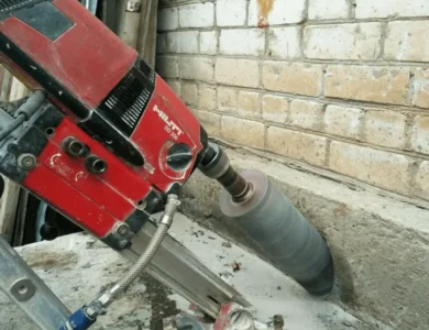 عمل فتحات في الخرسانة